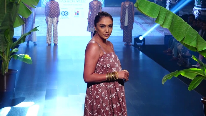 Nikki Tamboli As Showstopper Walks The Ramp For La Mira  Anya At Bombay Times Fashion Week Day 3