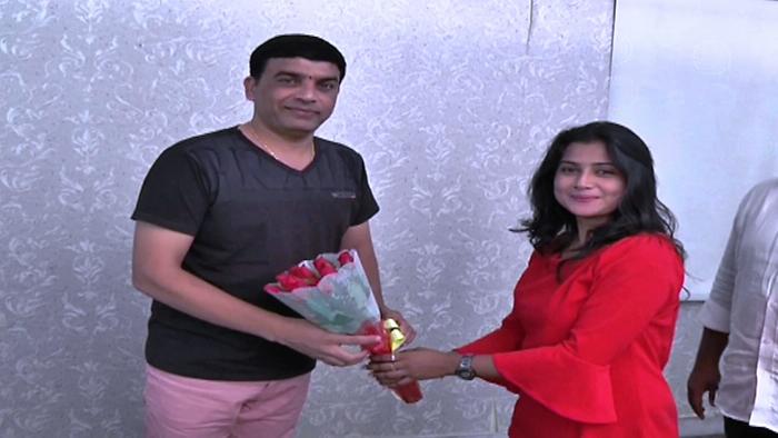 Dil Raju Launches Neevalle Nenu Unna Movie First Look