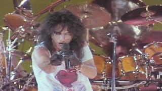 This Maniac's in Love with You from Alice Cooper: Trashes The World