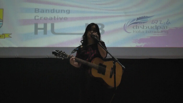 Lantang  Live from Theatre De Hatsukoi by Fans JKT48 at Bandung Creative Hub