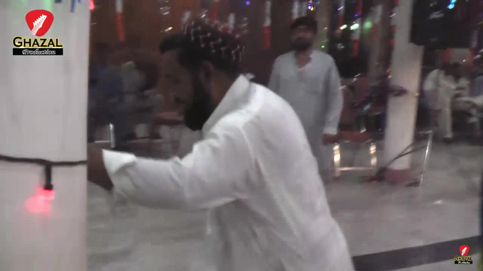 Pashto Sofi Saib Funny Dance On Set Of Wedding
