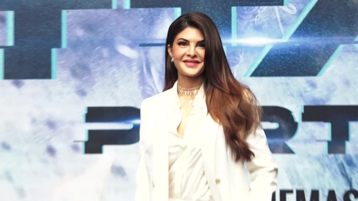 Jacqueline Fernandez With Fans At Trailer Launch Of Attack