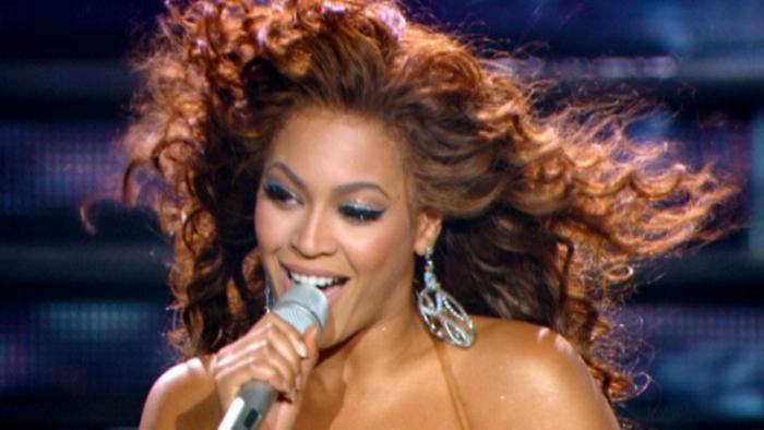 Crazy In Love Live Video Pcm Stereo Video Song From Crazy In Love Live Video Pcm Stereo English Video Songs Video Song Hungama