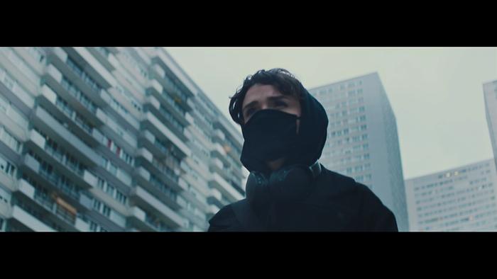 On My Way Video Song From On My Way Alan Walker Sabrina Carpenter Farruko English Video Songs Video Song Hungama