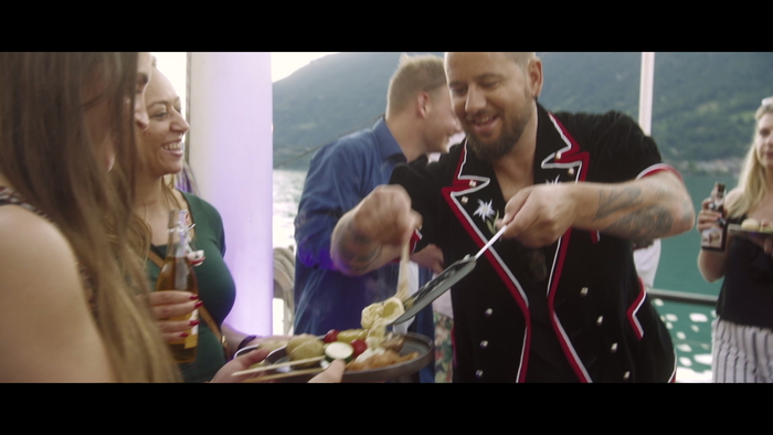 Raclette Reggae Official Music Video