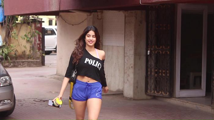 700px x 394px - Download Jhanvi Kapoor And Sharmin Segal Spotted Pilates Gym At Khar Video  Song from Green Maven Bollywood News :Video Songs â€“ Hungama